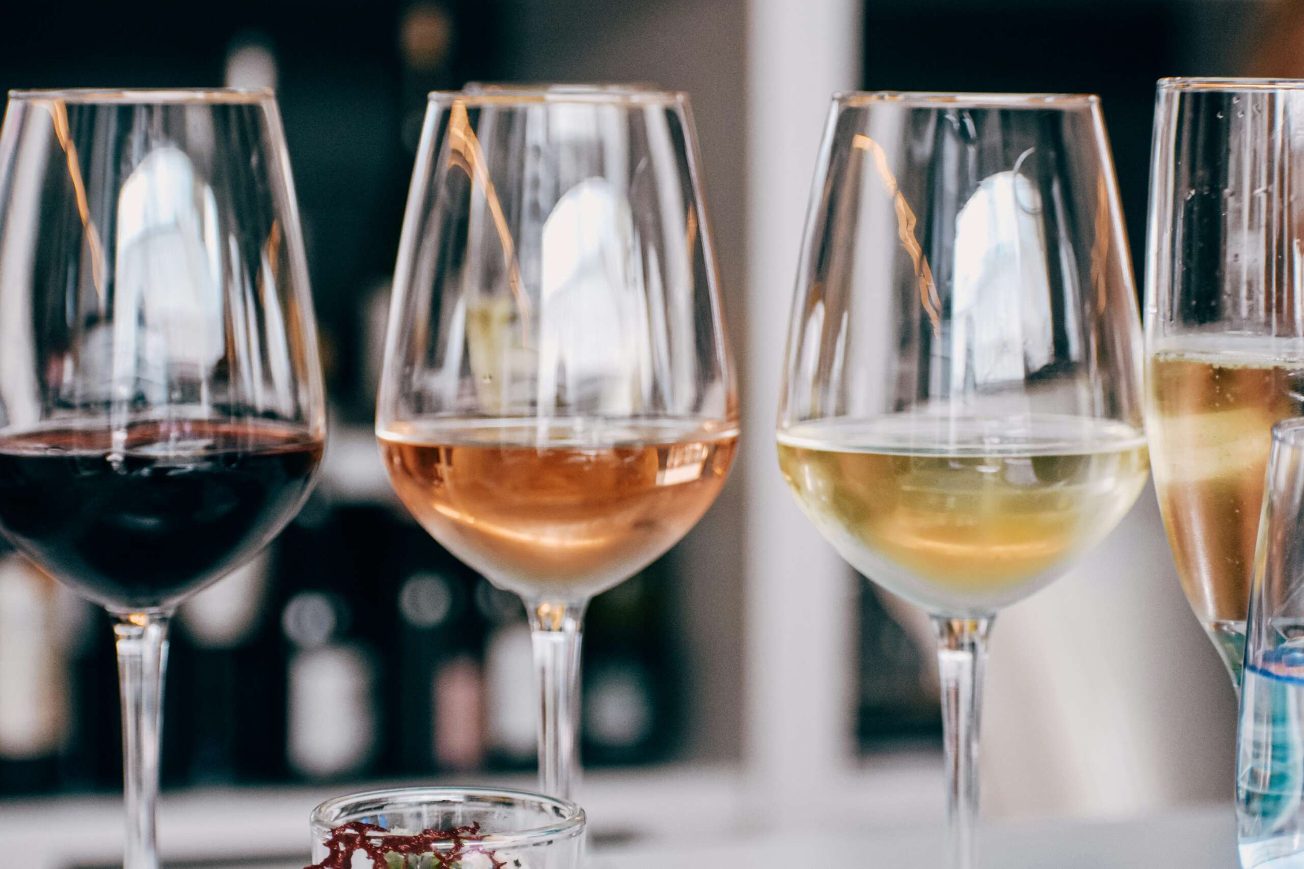 Tour por el barrio tradicional valenciano (Benimaclet) y cata de vinos